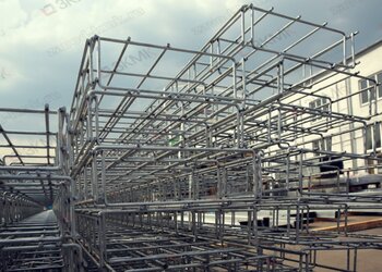 Проволочные лотки ЗКМК на территории открытого хранения